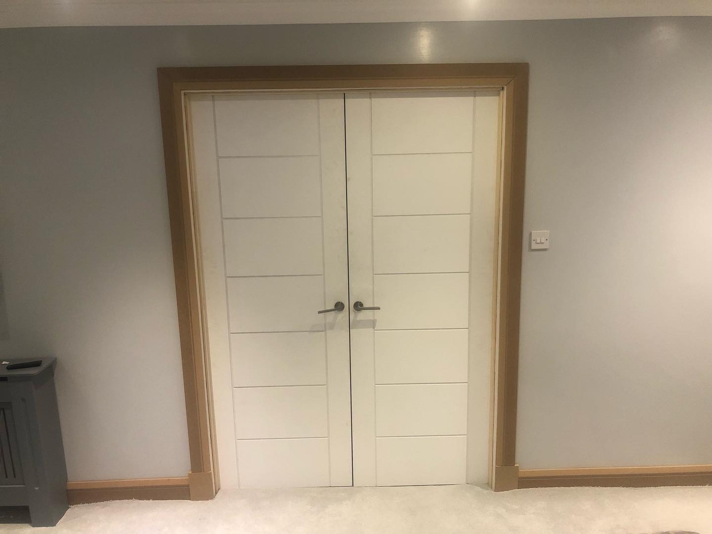 Internal door installation with fresh skirting and architraves